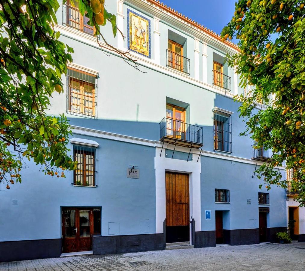 Palacio Del Siglo XVII Frente A Los Jardines De Murillo 세비야 외부 사진